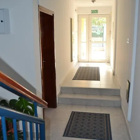 K Apartment *