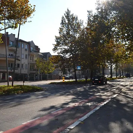 Διαμέρισμα K *