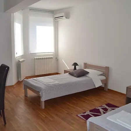 K Apartment *