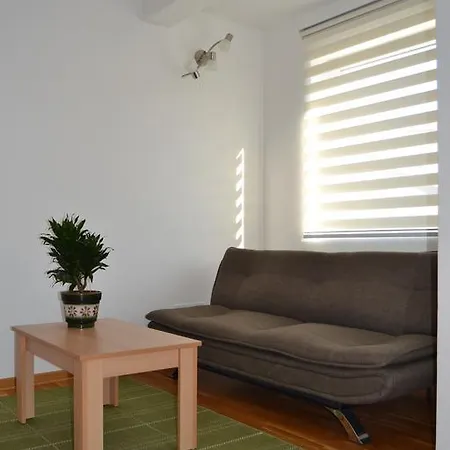 Apartment K *